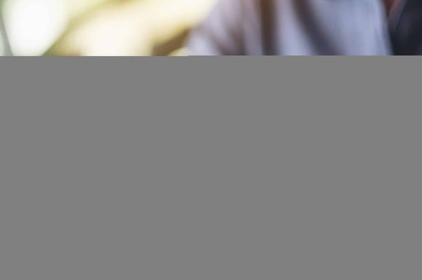 Marché de smartphone : à quoi s'attendre en 2024 ?